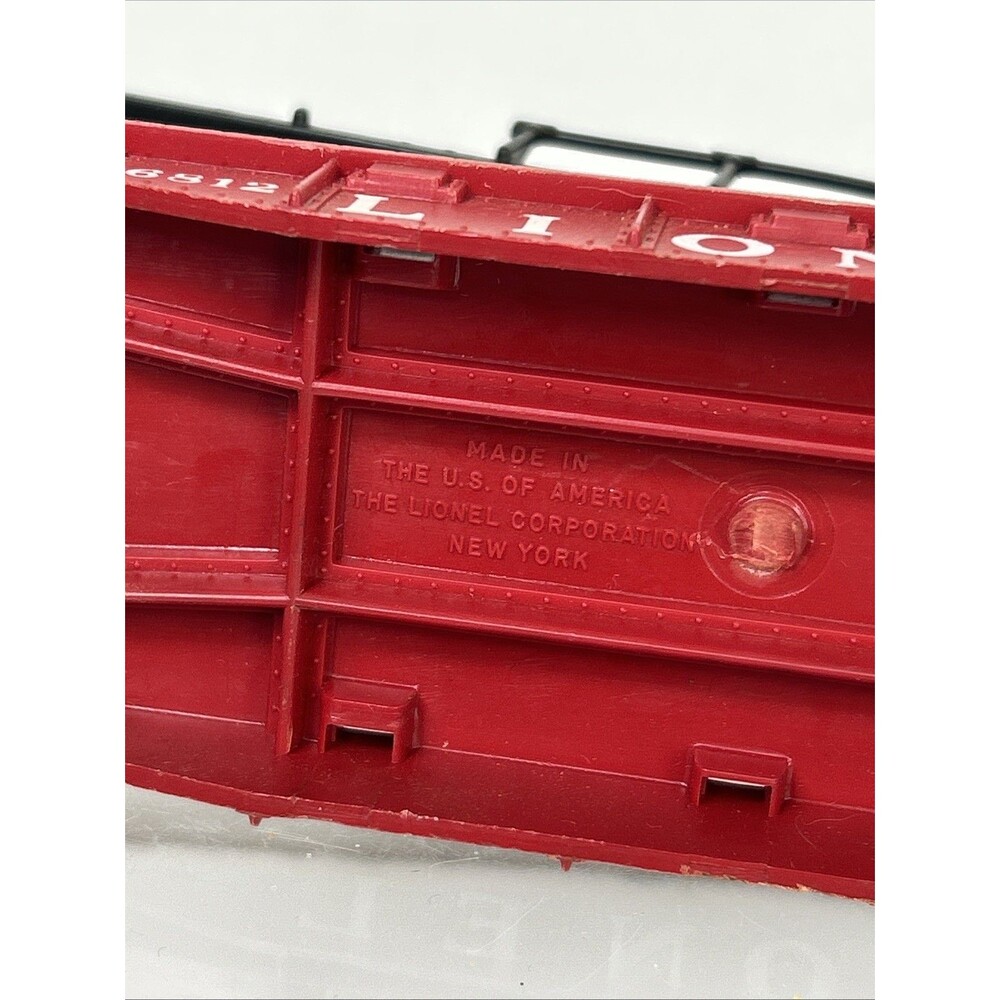 Lionel Postwar Train 6812 X2454 Baby Ruth Box Car Track Maintenance Incomplete - Picture 13 of 16